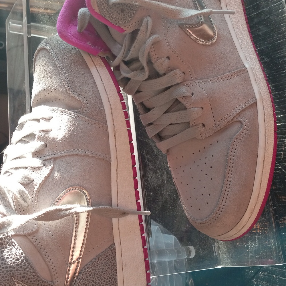 Jordan 1 - Picture 2 of 15
